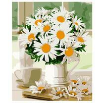 Ромашки в белой вазе