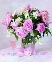 Без бренда «Нежный букетик с розами и настойка» в Твери